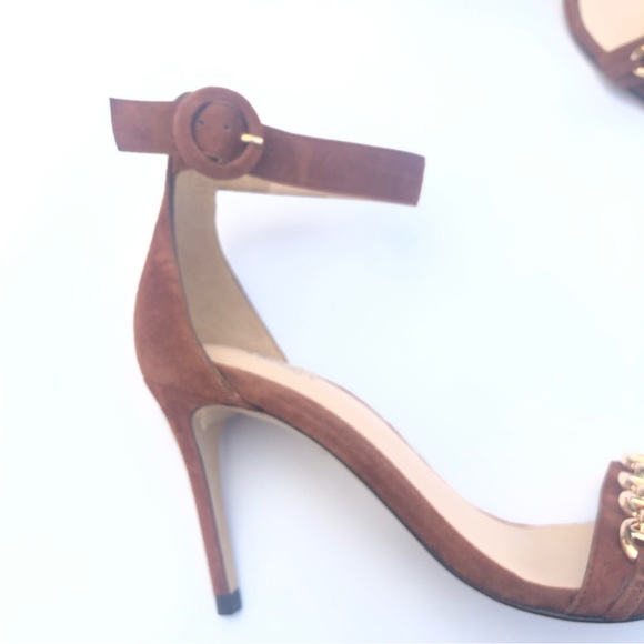 L'AGENCE Brown Heels with Gold Chain Detail - Picture 6 of 9